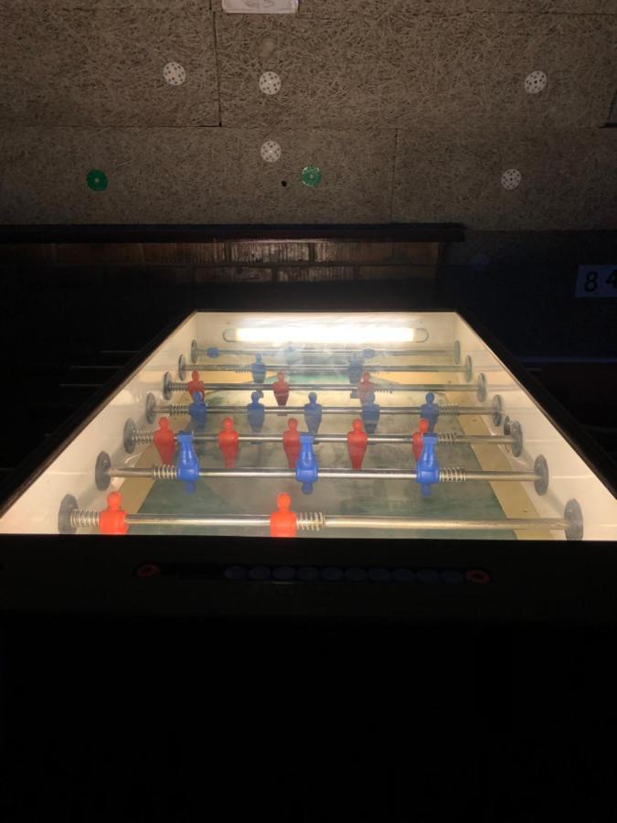 Whole Basement Former Pub 5 For Stag Do بودابست المظهر الخارجي الصورة
