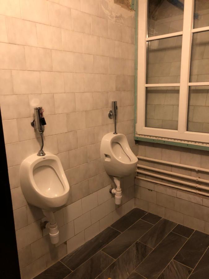 Whole Basement Former Pub 5 For Stag Do بودابست المظهر الخارجي الصورة