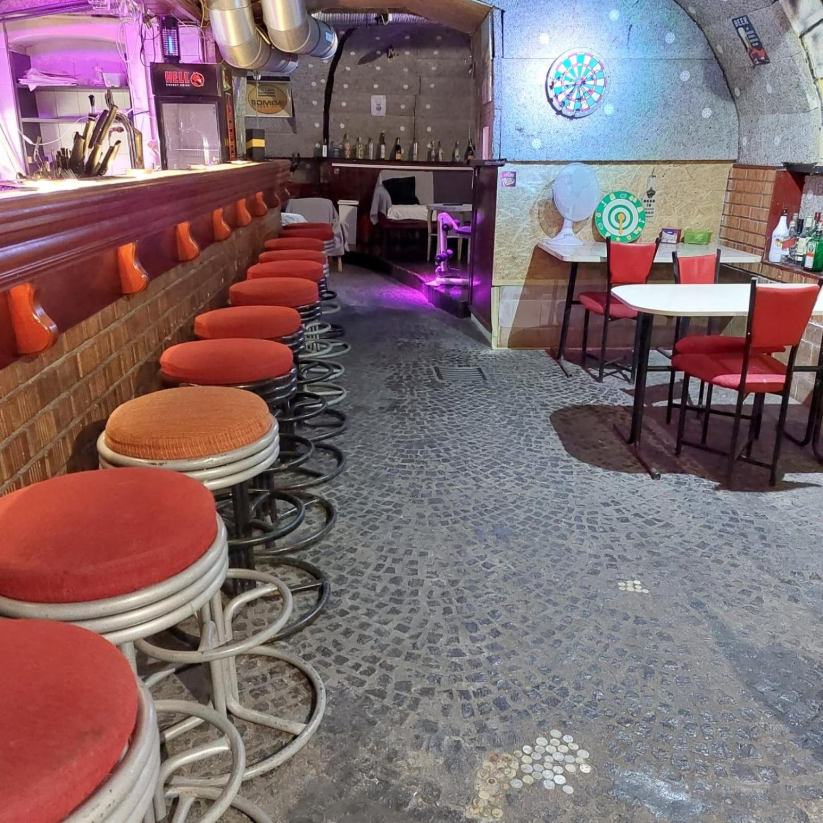 Whole Basement Former Pub 5 For Stag Do بودابست المظهر الخارجي الصورة